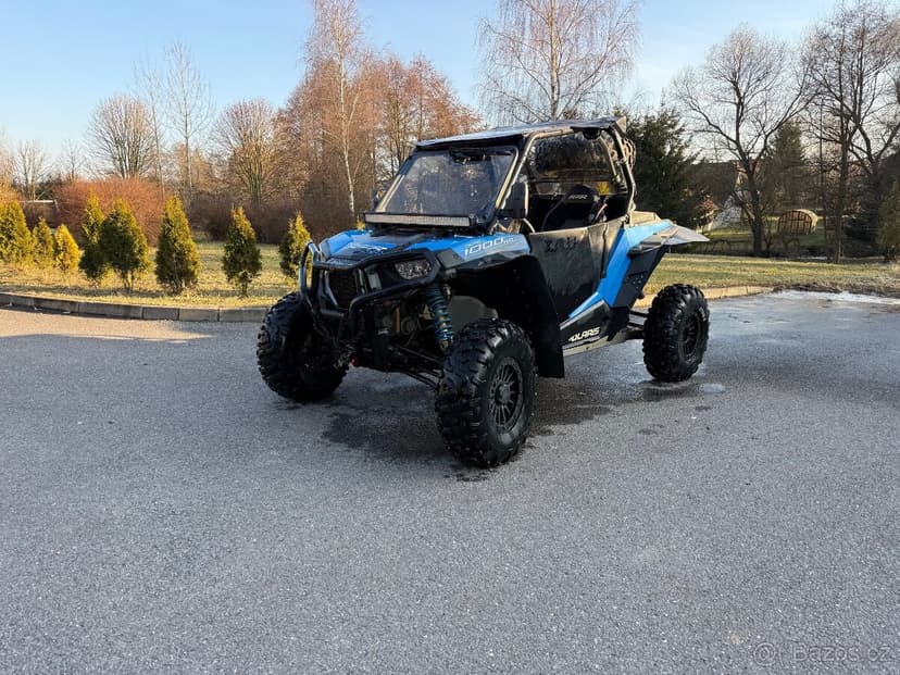POLARIS RZR 1000 XP