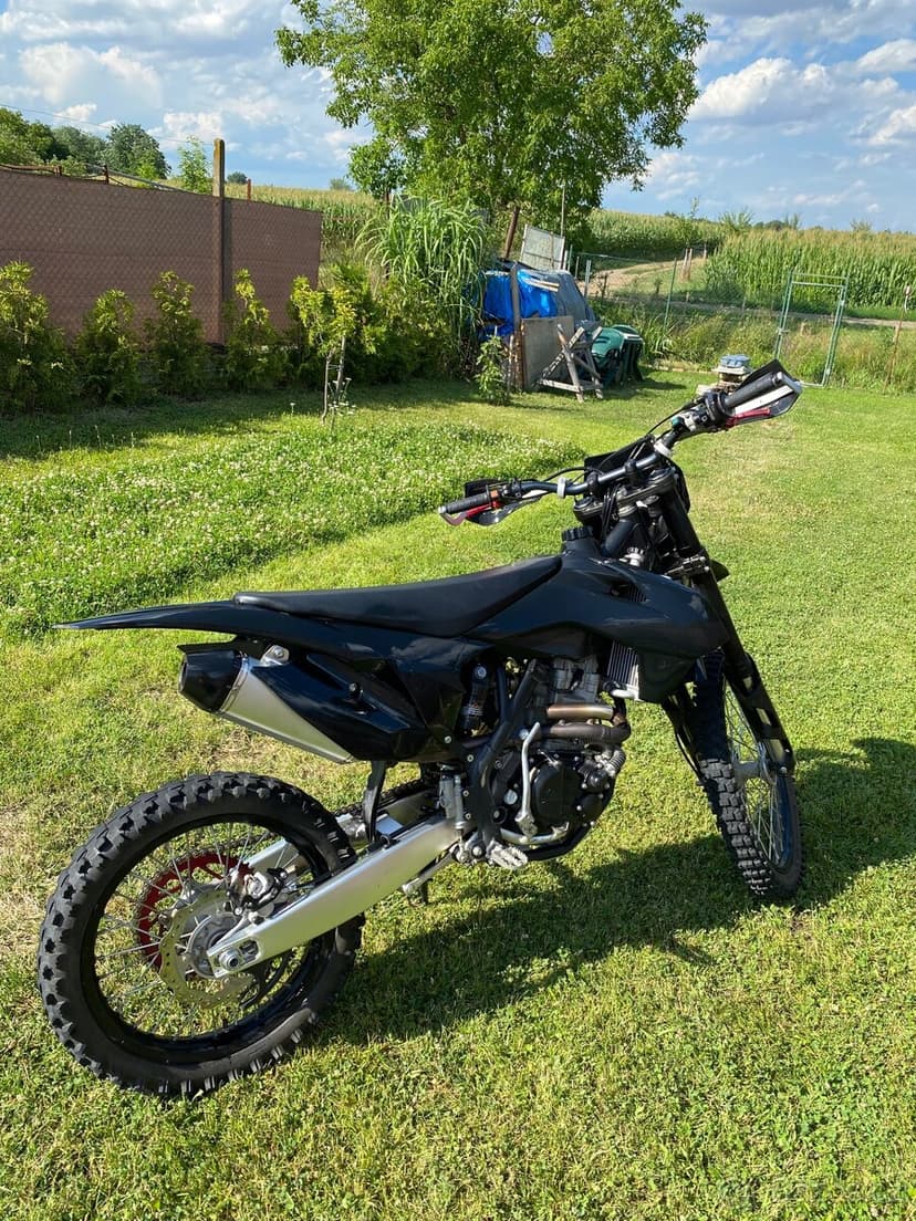 Enduro motorka 300ccm