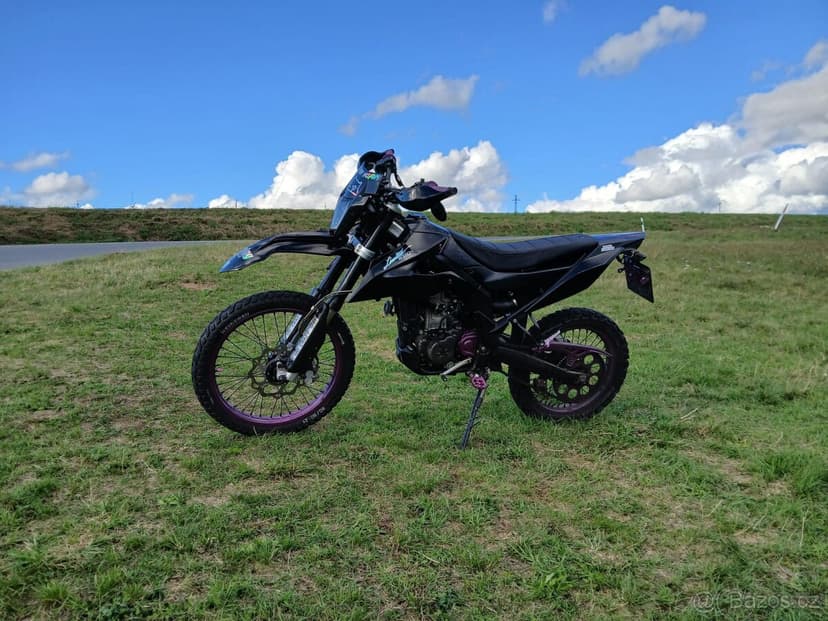 Aprilia rx 125 2019 Do 14.11 za 40 000 Kč