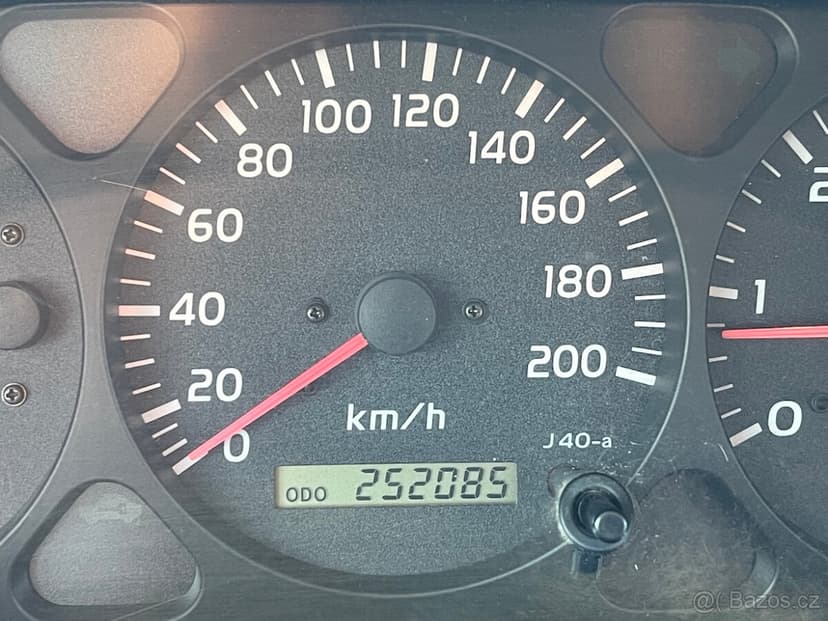 TOYOTA Land Cruiser 90, Diesel 3,0l / 120 kW