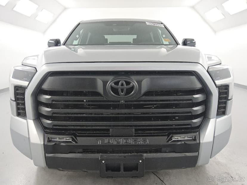 TOYOTA TUNDRA CREWMAX LIMITED  2025