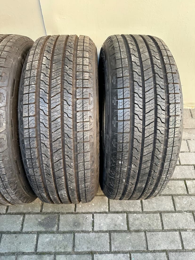 Nové pneu / SUV Good Year / Ford / Amarok 255/55 r20
