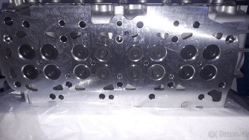 Nissan navara YD25...R51 Kompletni hlava NOVÁ