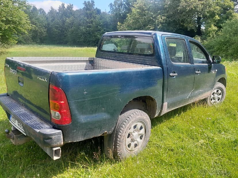 Toyota  hilux 2.5 d4d