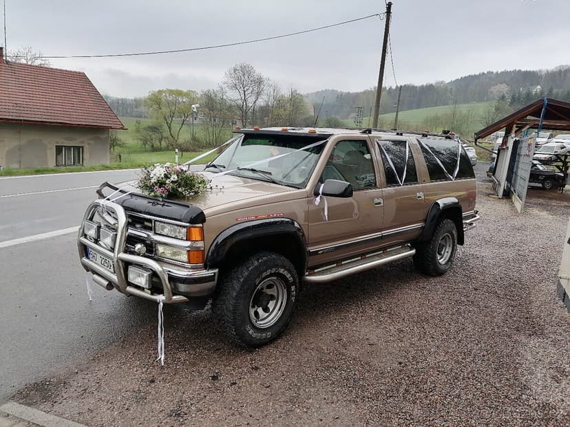 CHevrolet Suburban -DIESEL- 4x4