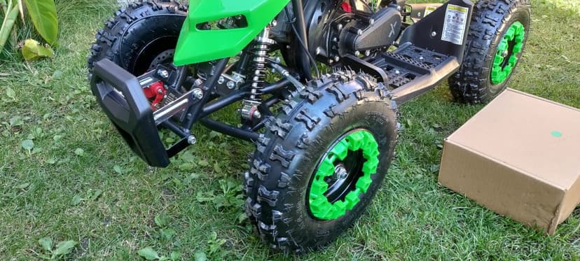 Nová dětská čtyřkolka R E-start - zelená