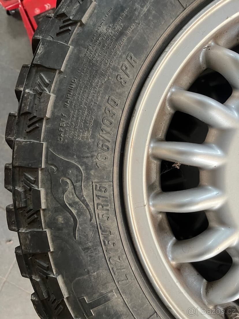 Offroad gumy 215/75 r15