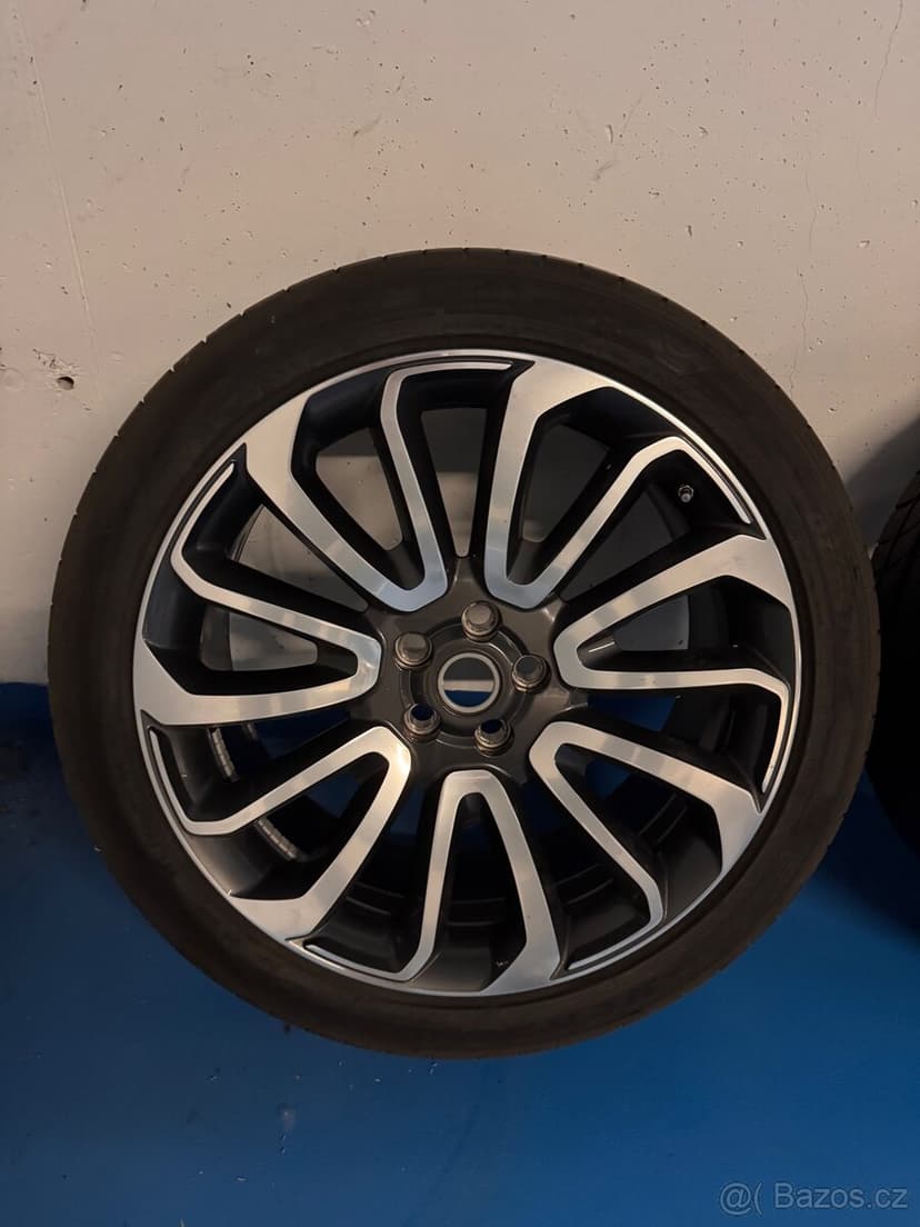 Letni kola Range Rover 22” Diamond Turned Style 7007