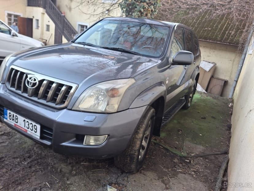 Toyota Land Cruiser 120