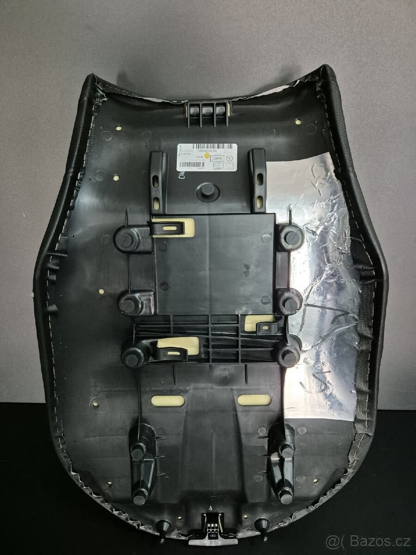 Can-am Renegade sedačka