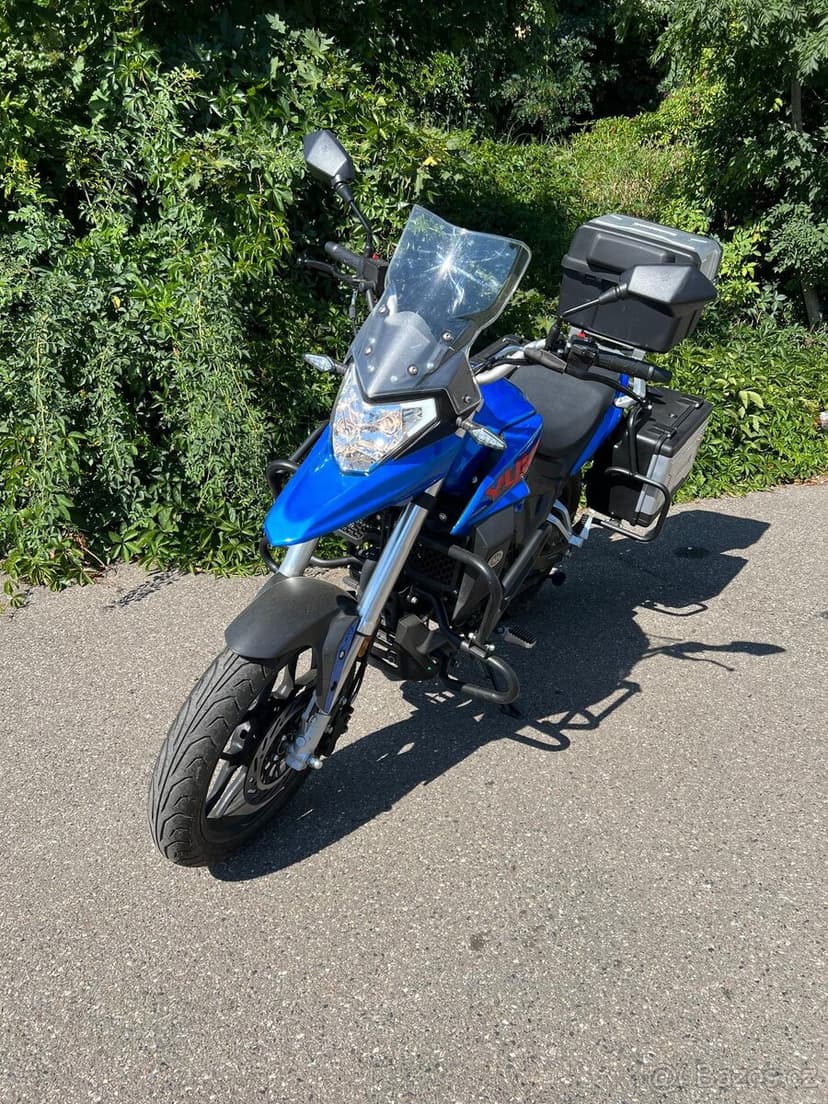 Prodám Yuki 125i XTR II (2021) – Top stav, servisní kniha