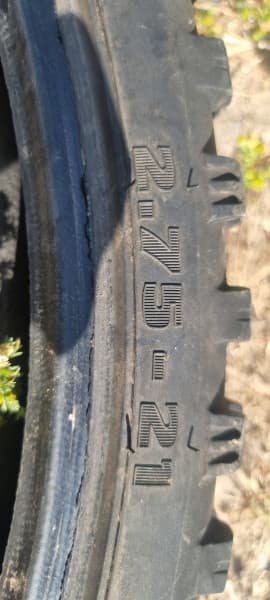 Enduro mitas gumy na motorku