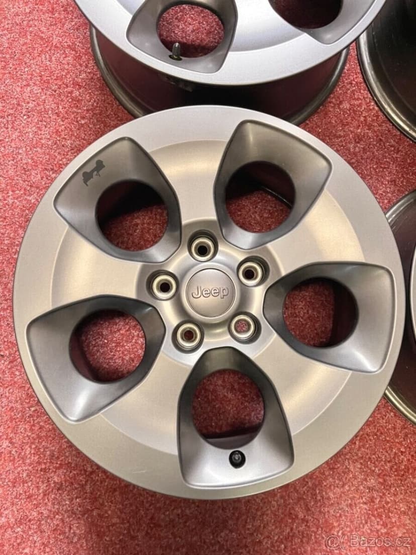 5x127 R18 originál alu Jeep - ET 44.45 - TOP STAV