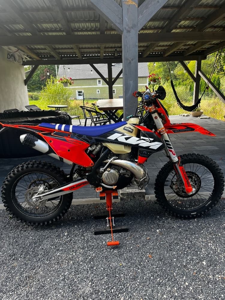 KTM EXC 250 POSLEDNÍ KARBURÁTOR