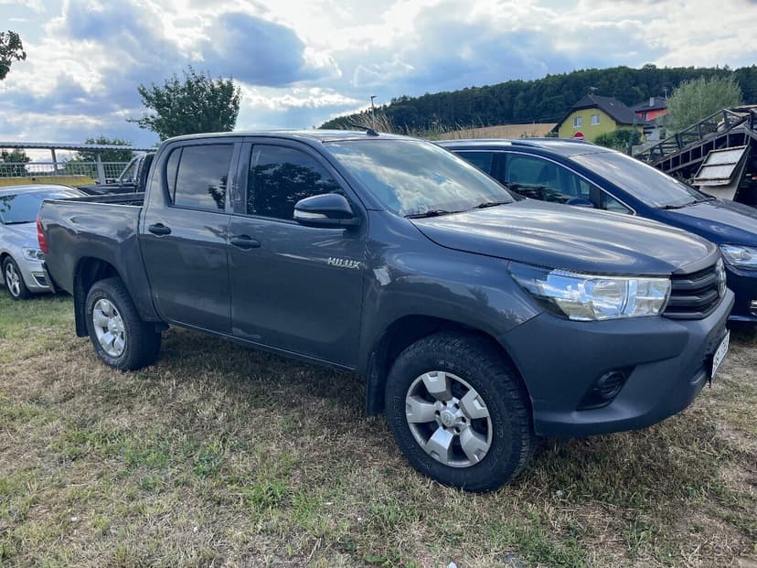 Prodám Toyota Hilux 2.4 D-4D