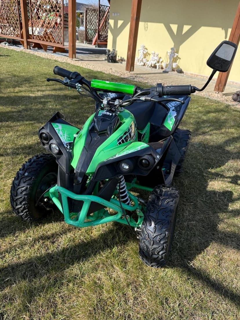 Akumulátorová čtyřkolka HECHT