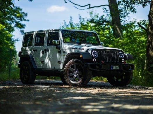 Jeep Wrangler Sahara automat 2014 hard top Prodám- vyměním