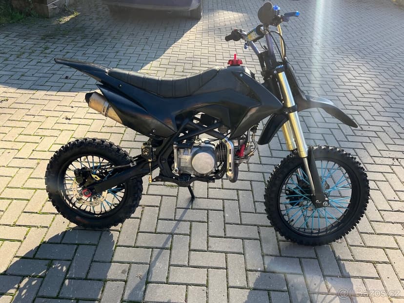 pitbike 140ccm.