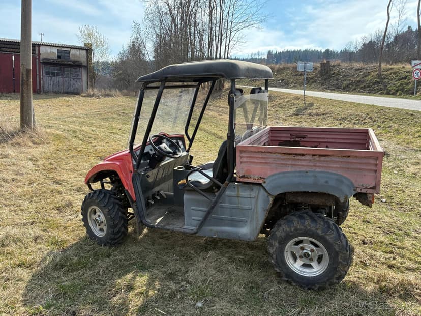 UTV 4x4 čtyřkolka