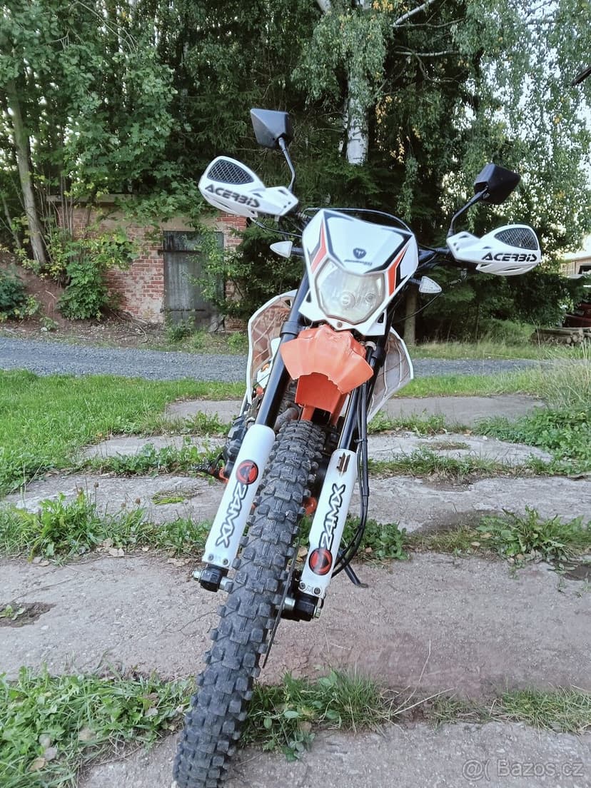 Mikilon defender 250rr