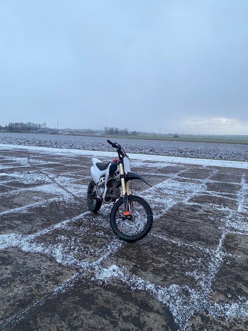 Pit bike 125