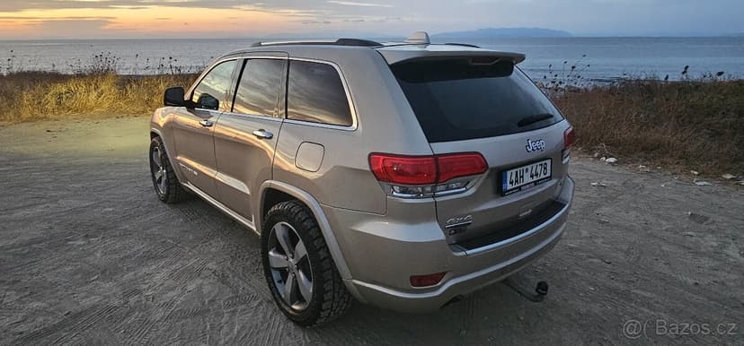 Jeep Grand Cherokee Overland 3.0 V6 max.výbava, bez investic