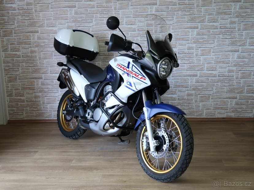 Honda XL700VA Transalp ABS původ ČR, 1.majitel, 1700km