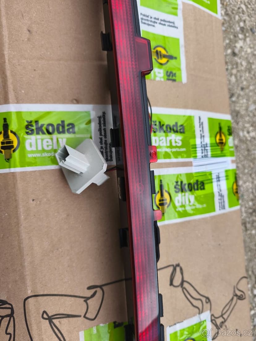 Tretí brzdove světlo Mercedes GLA , GLC , C class , Vito, sp