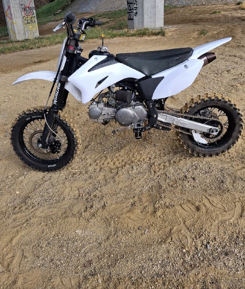 Pitbike Stomp 140 demonX