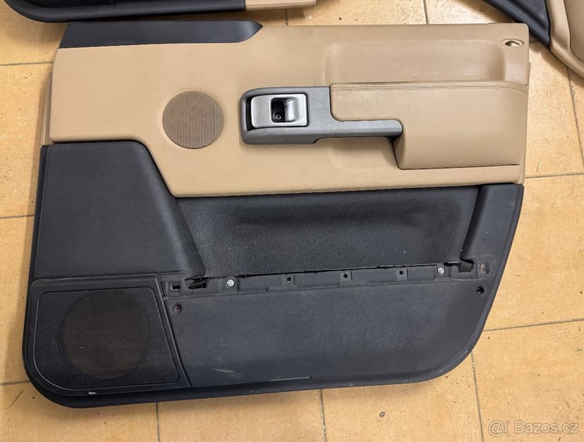 Range Rover L322 čalounění dveří