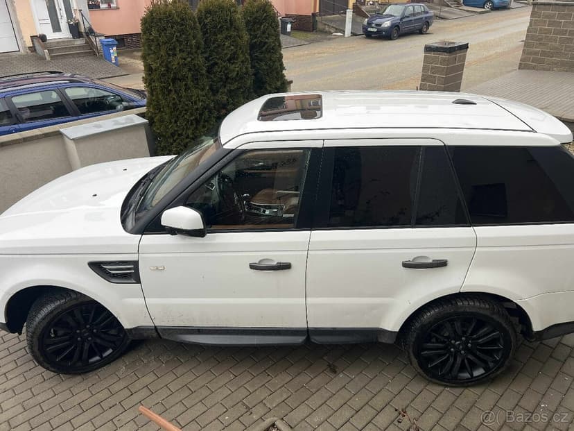 Range Rover Sport 3.0 SDV6 180 kW | MOTOR PO REPASI | 2012 |