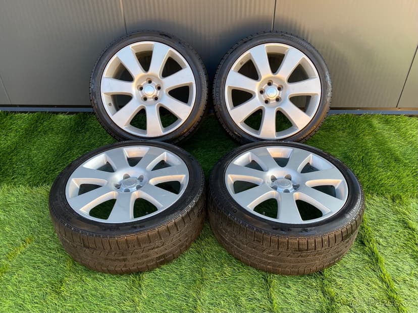 Range Rover Vogue kola