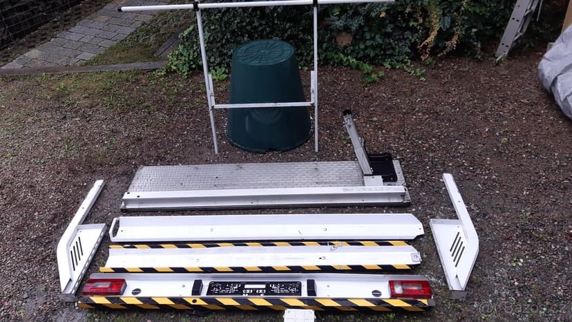 Nosič skútru/motocyklu na obytné auto