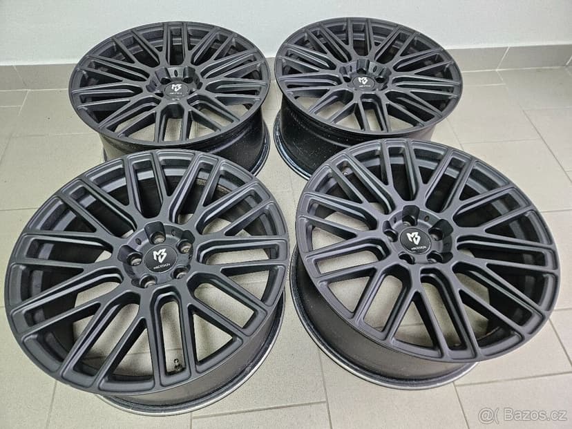 Disky MB Desing KV4 _ 5x112 20" - Top