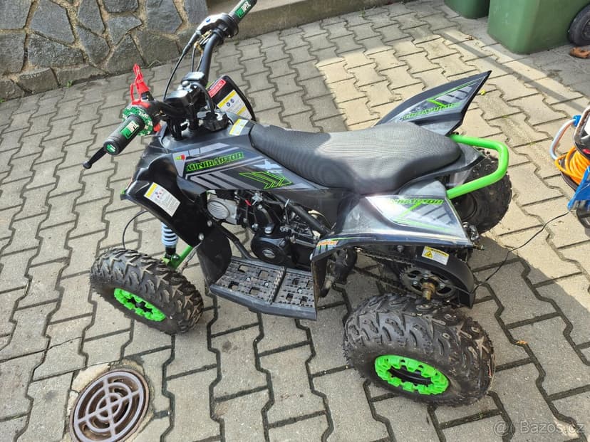 Dětská čtyřkolka