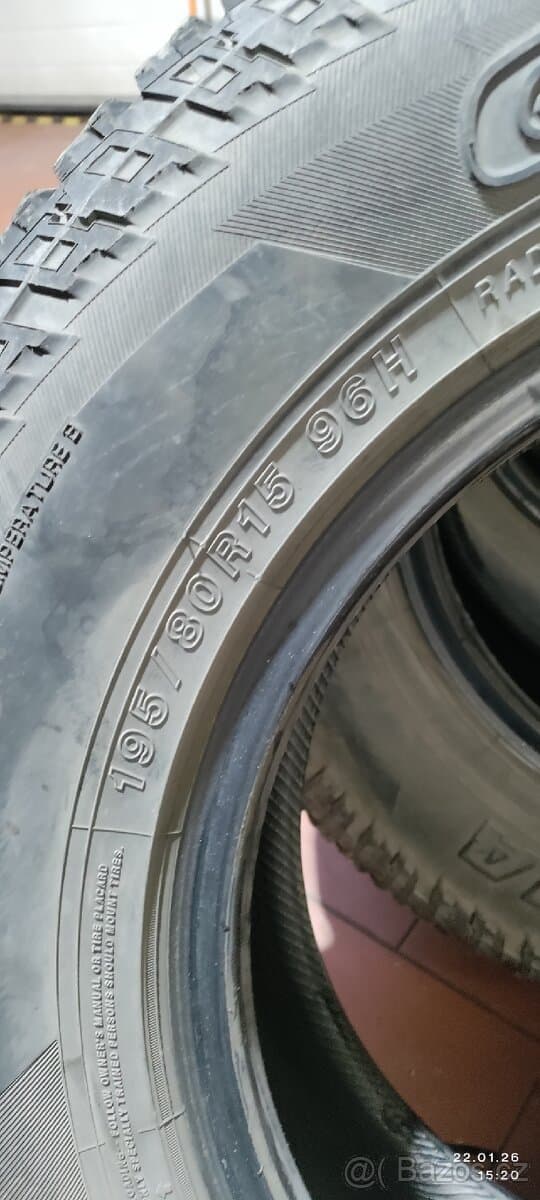 Prodám pneumatiky Nový Suzuki Jimny