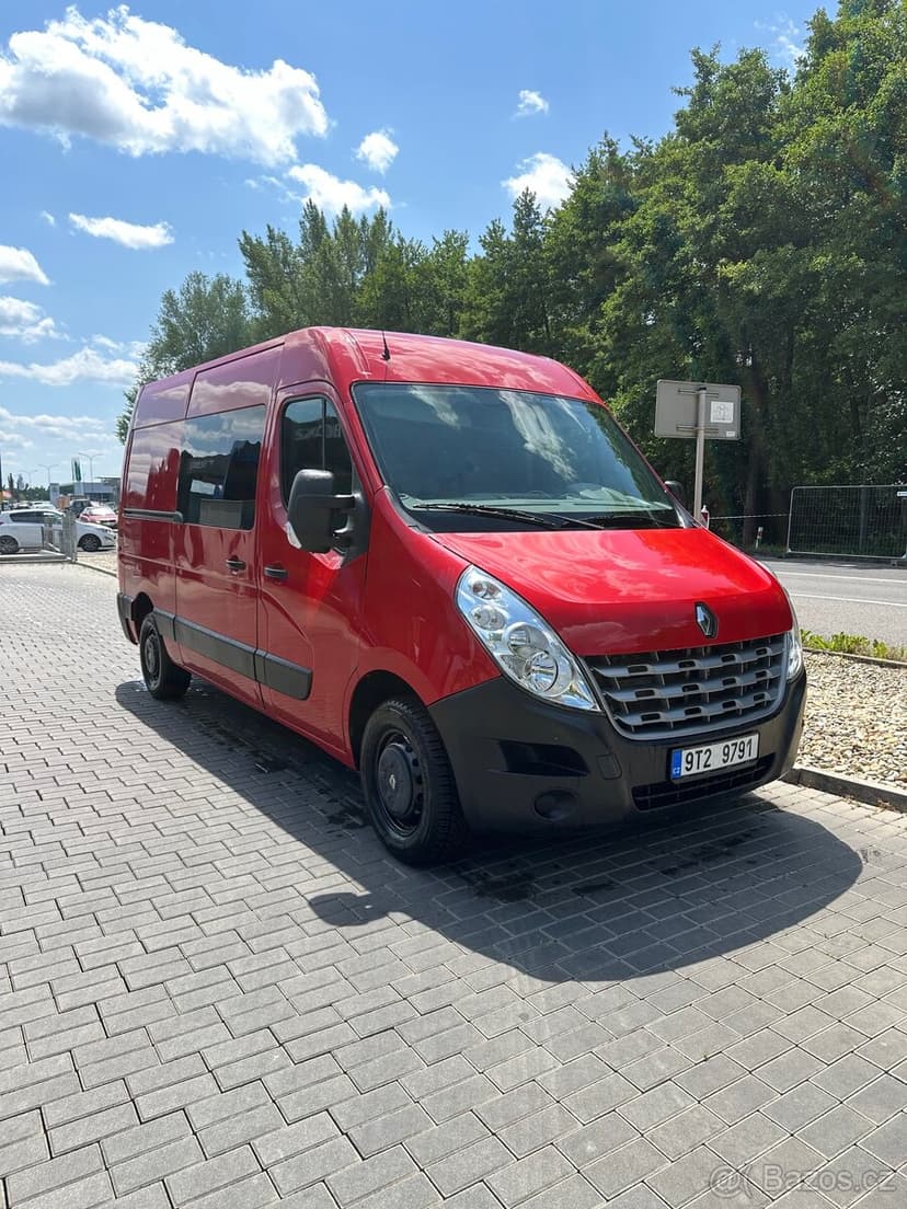 Renault Master 7 míst