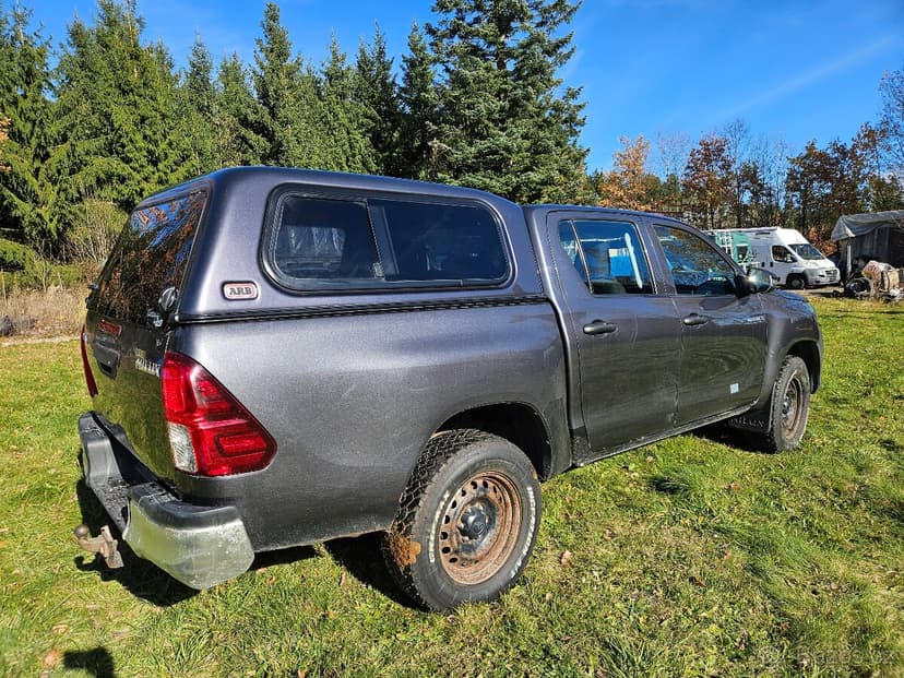 Prodám Toyotu Hilux r.v.2018