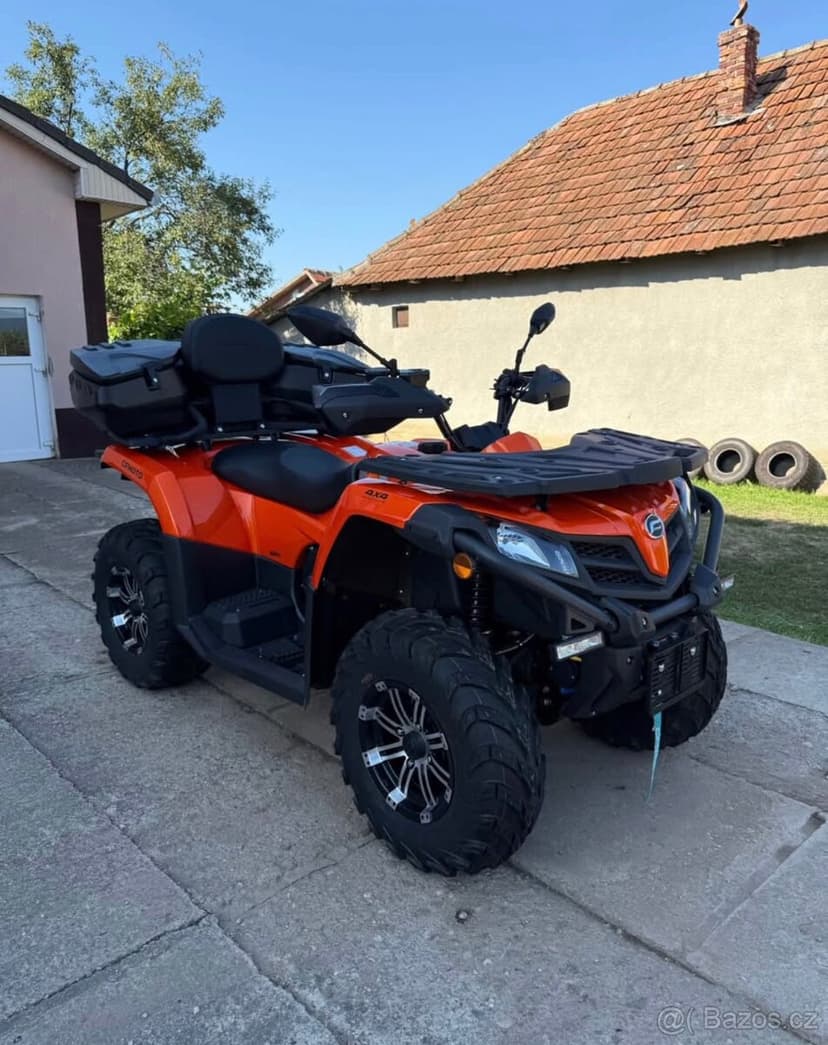 Čtyřkolku CF Moto 450L