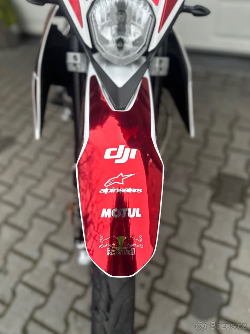 Aprilia sx 125 supermoto