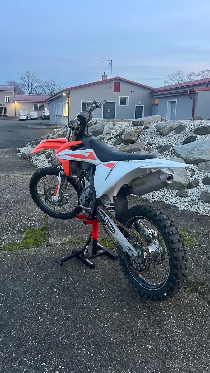 KTM SX‑F 250, r.v. 2019 – 122 mth