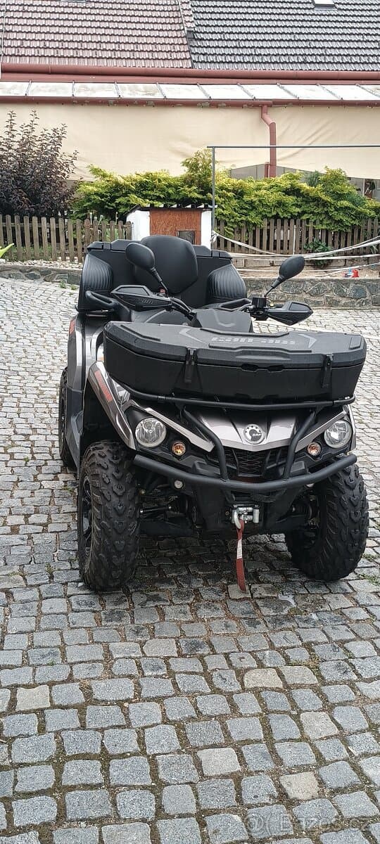 Can-Am Outlender MaX 570