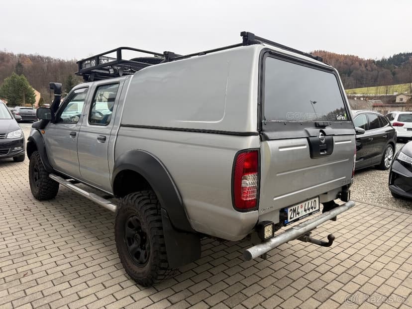Nissan NAVARA 2.5 TDi 4x4 NAVIJÁK UZÁVĚRKA