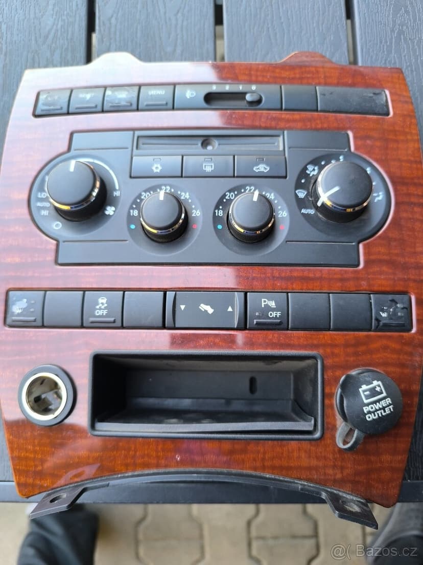 Jeep grand Cherokee  3.0 crdi rok 2006