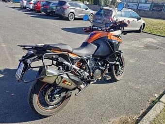 KTM ADVENTURE 1050 TOP STAV - DOPLŇKY