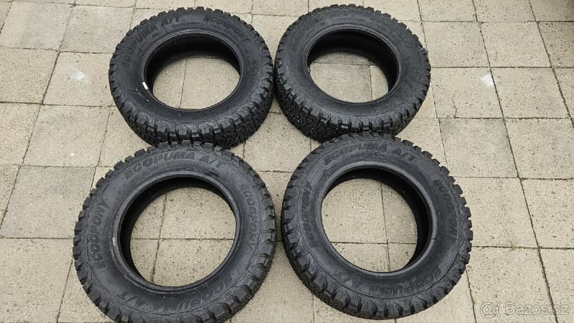 215/65 R16 celoroční A/T