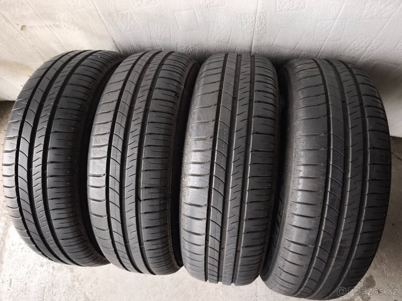 215/65 r16 zimní pneumatiky Semperit na SUV Off-Road 8mm