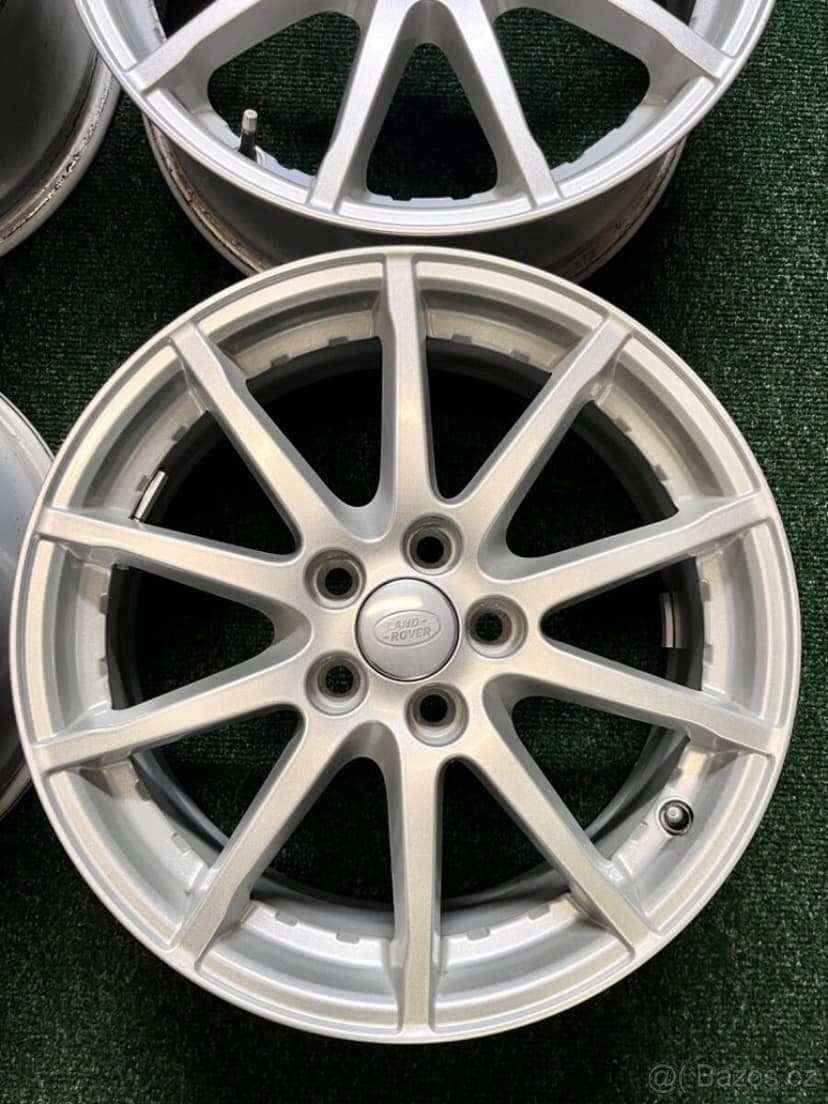 5x108 R17 Originál Alu Range Rover EVOQUE - TOP STAV