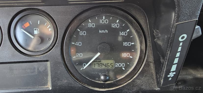 Land Rover Defender 110 TD5