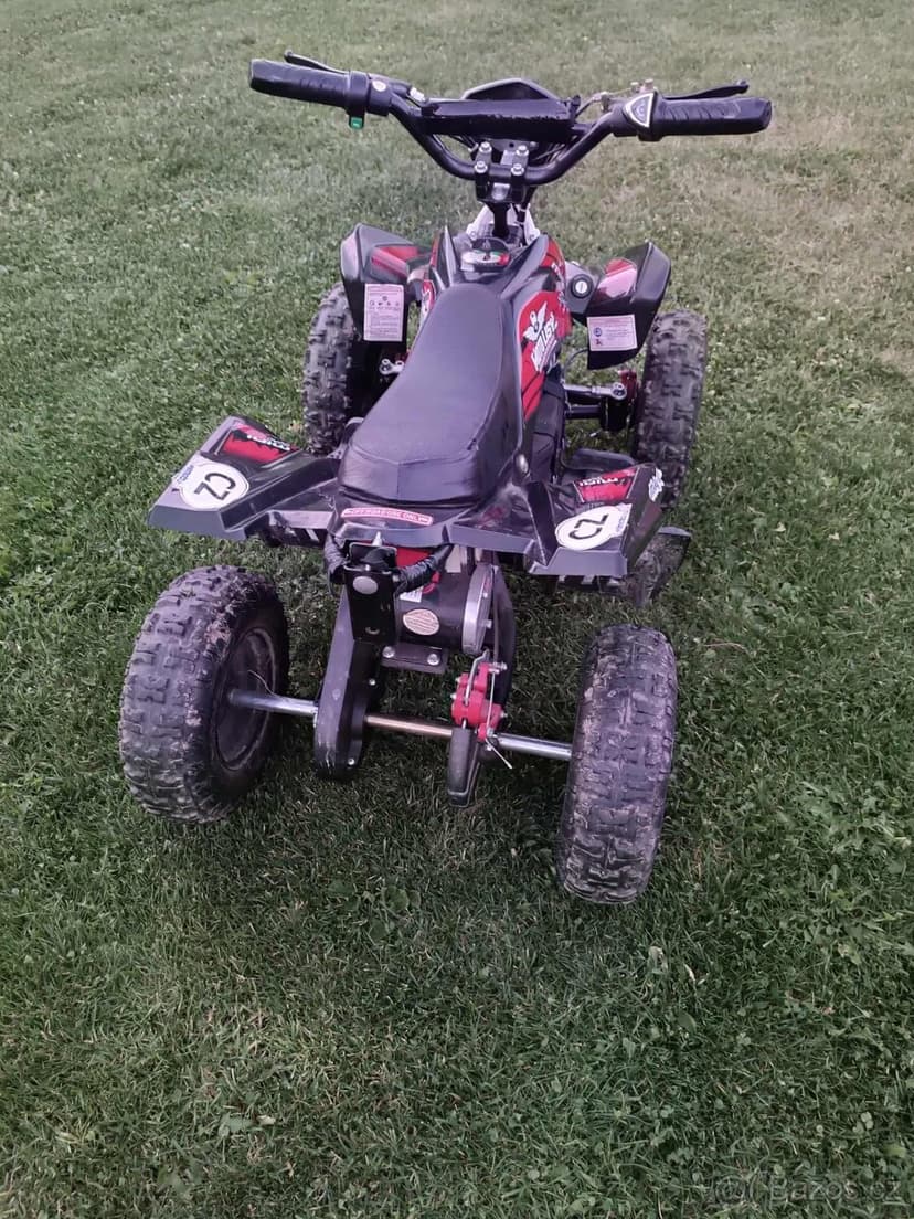 Dětská čtyřkolka